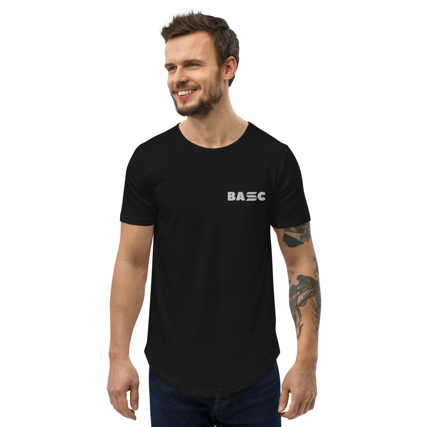 Camiseta BASC con dobladillo redondeado