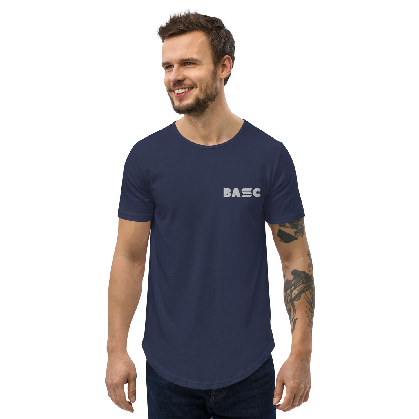 Camiseta BASC con dobladillo redondeado