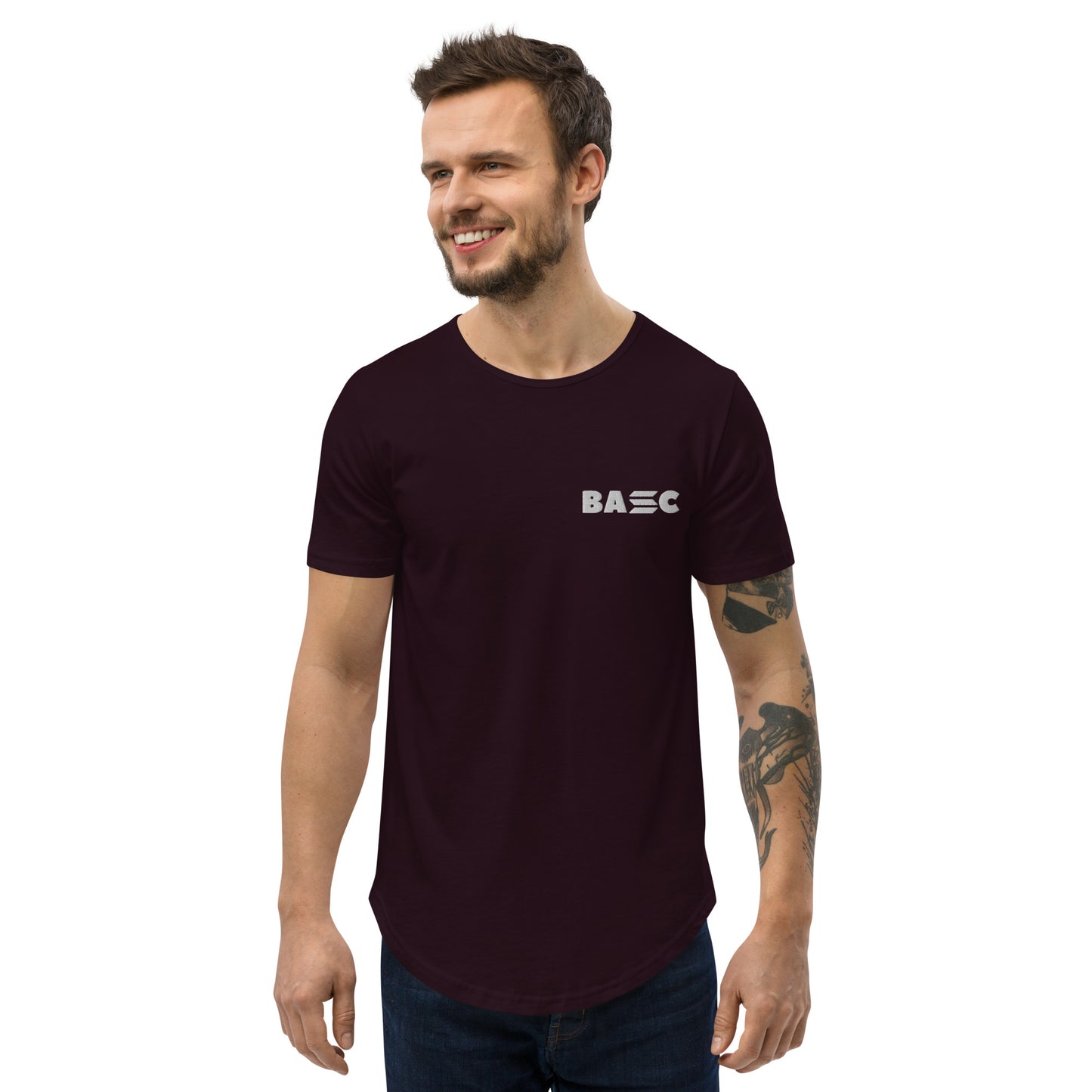 Camiseta BASC con dobladillo redondeado
