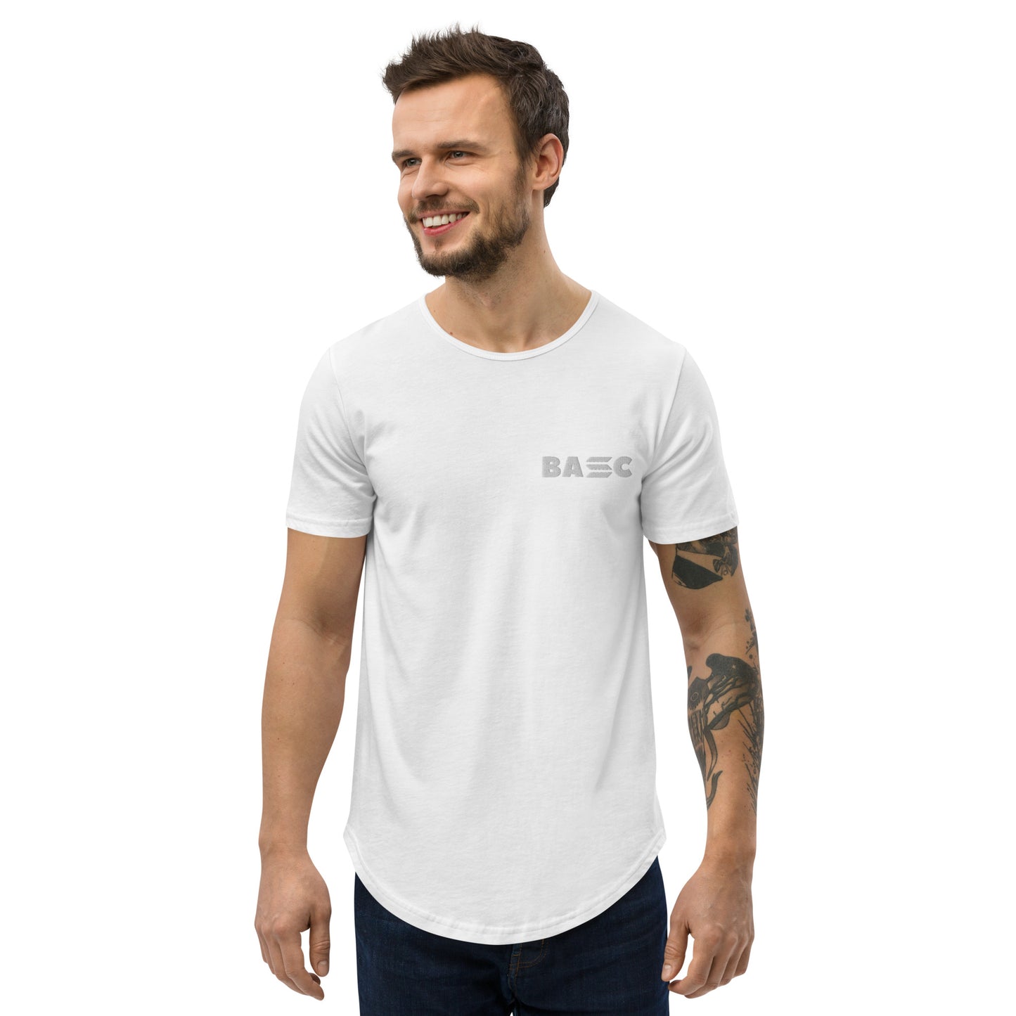Camiseta BASC con dobladillo redondeado
