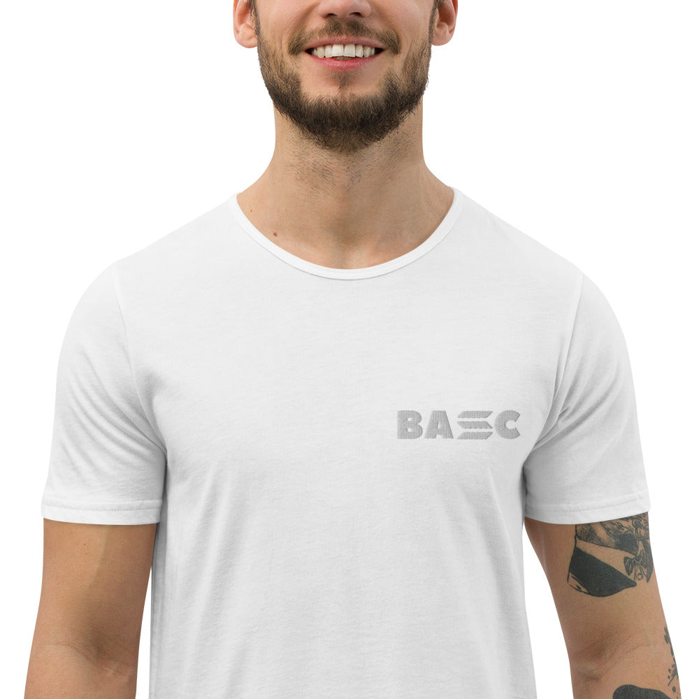 Camiseta BASC con dobladillo redondeado